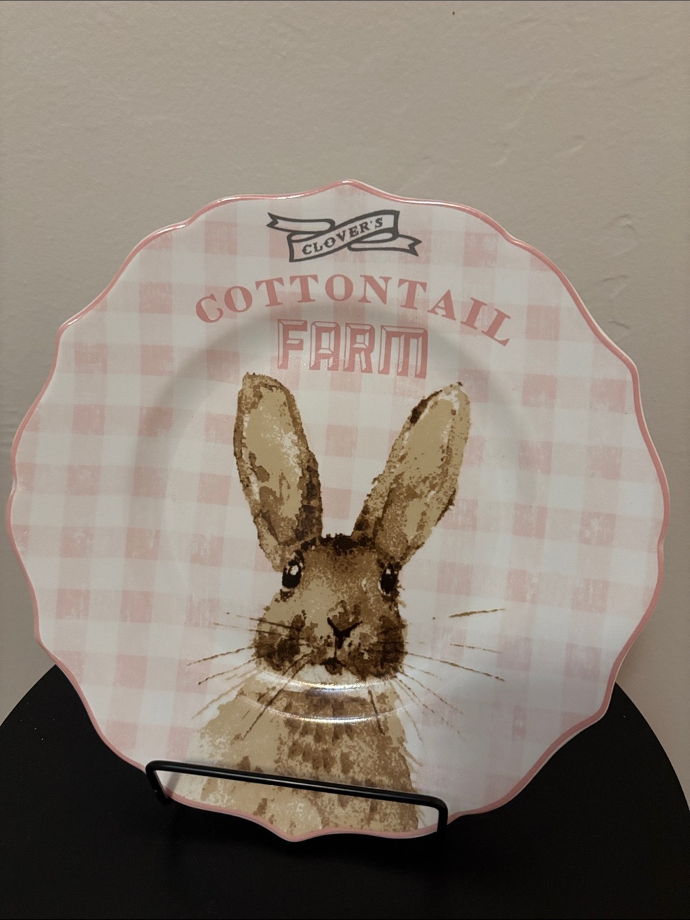 Clover's Cottontail Farm Decorative Bunny Plate - Pink Gingham